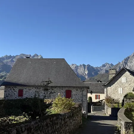 Le Cailhabas 度假居 Lescun